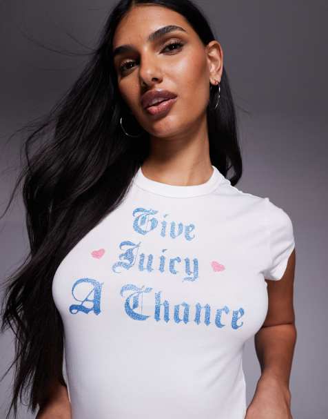 Juicy Couture – Biały przylegający i krótki T-shirt z brokatowym logo z napisem „Give Juicy a Chance“ - view 1