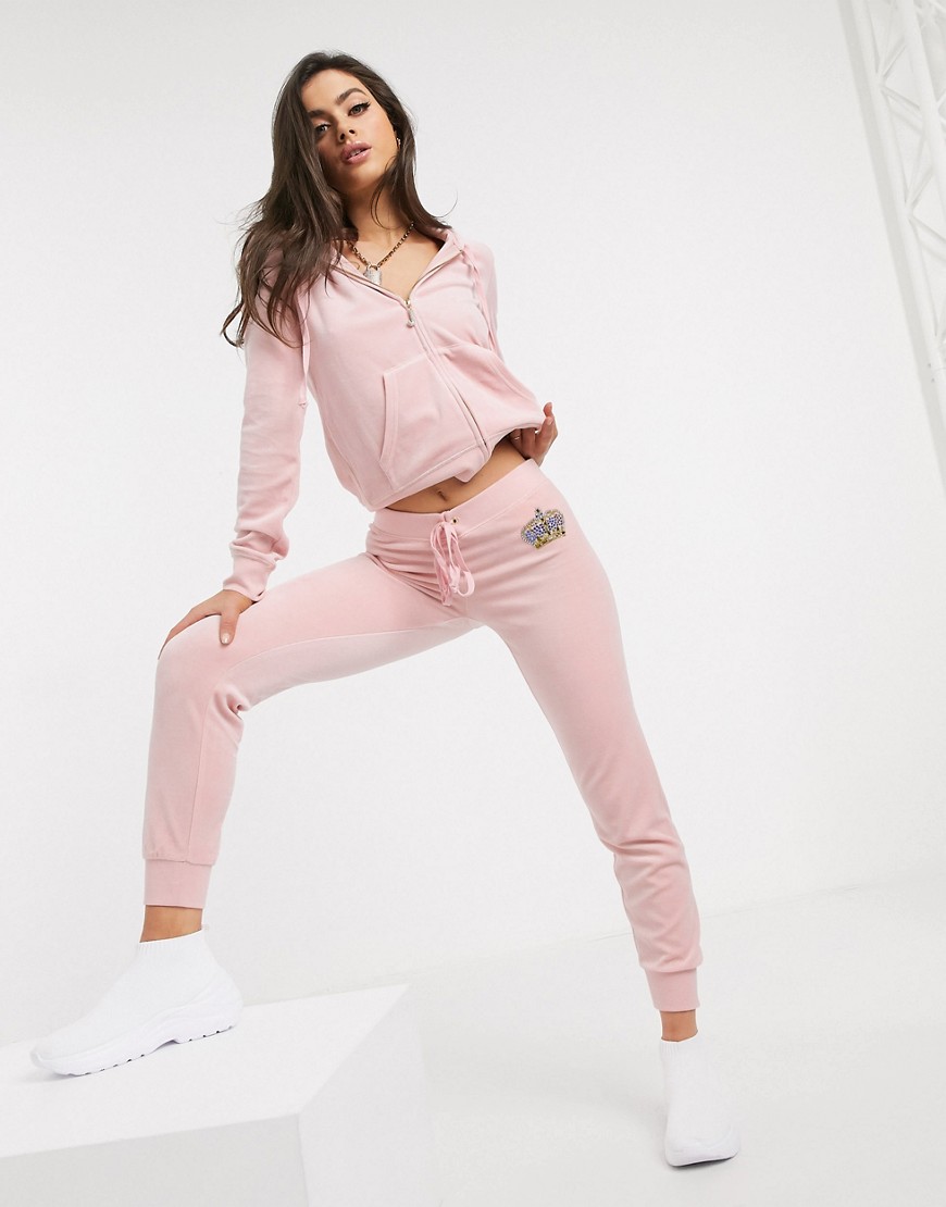 Juicy Couture Black Label Luxe Crown Velour Zuma Jogger in pink-Rosa