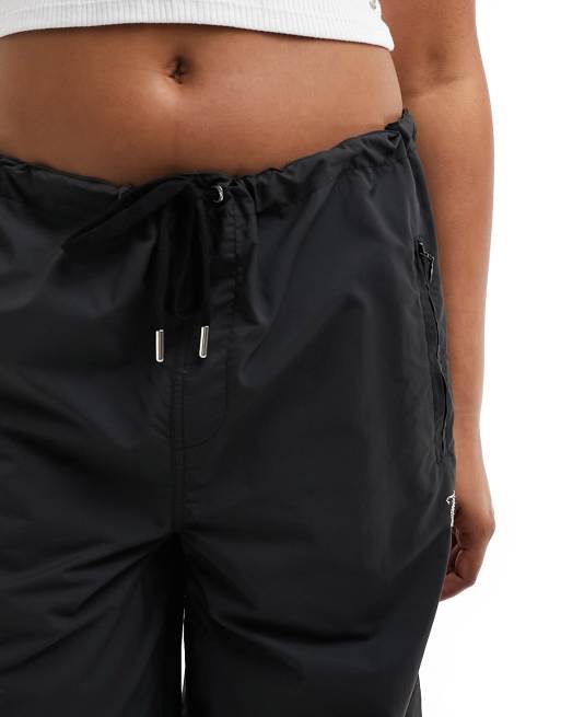 Juicy Couture – Fallschirmhose in Schwarz aus Nylon mit Strassbesatz, 5 von 5