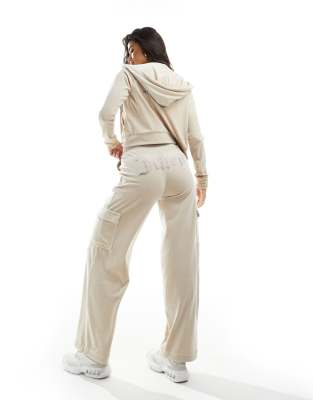 Juicy Couture - Pantalon cargo en velours orné de strass - Sable brésilien-Neutral