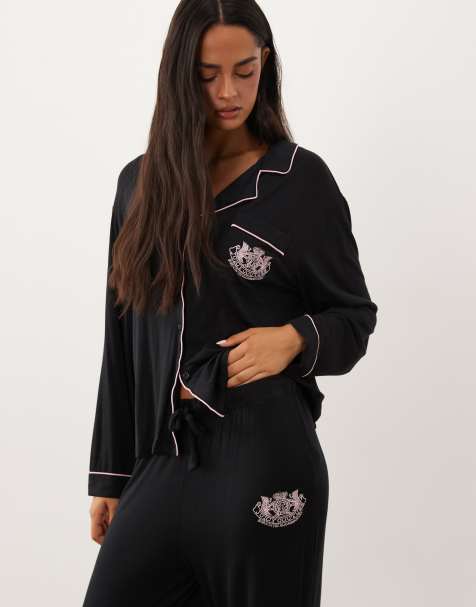 Juicy Couture pyjamasset med hundemblem, långa ärmar och revere-krage med kontrasterande passpoal i svart - view 1