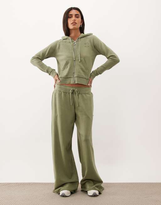 Juicy Couture - sudadera con capucha y cremallera Madison con logo aplicado en verde, conjunto, 2 de 4