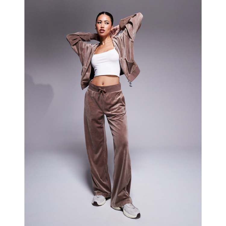 Juicy Couture◆ワイドレッグ ベロア ジョガー Latte Brown Juicy Couture velour wide leg joggers in latte brown
