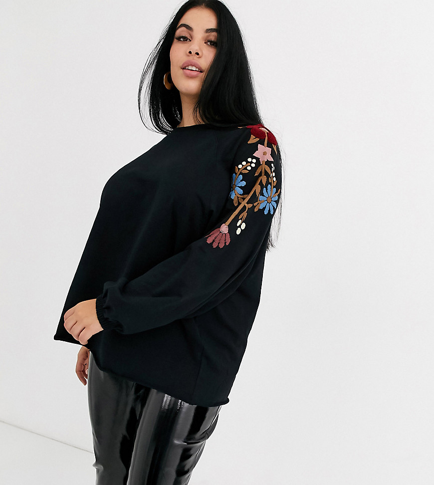 Junarose - Sweatshirt met geborduurde mouwen-Zwart