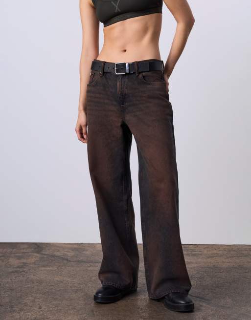 Jung Kook for   Baggyデニムパンツ Jung Kook for Calvin Klein high rise baggy jeans in brown acid