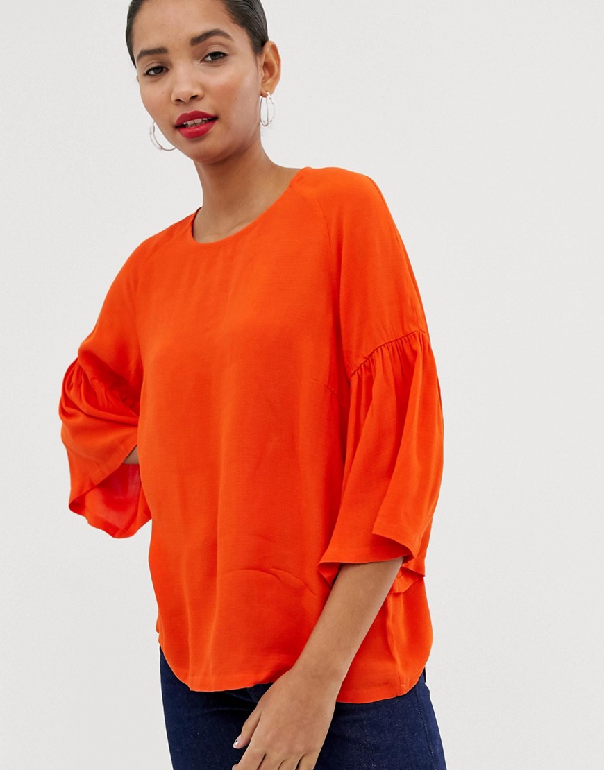 Just Female – Garner – Blus med utsvängd ärm-Orange