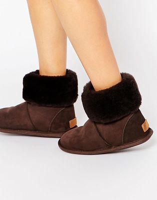 just sheepskin boots