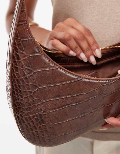 JW PEI - Harlee - Borsa da spalla asimmetrica marrone effetto coccodrillo, 2 di 5