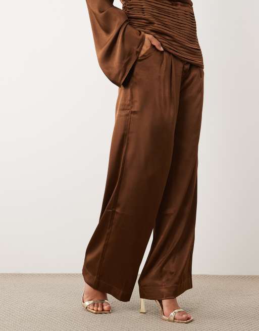 JW PEI - Pantalon large d'ensemble en satin - Chocolat, 2 de 5