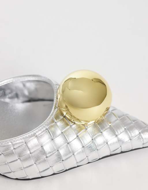 JW PEI – Sofia – Gewebte Mules in Silber mit goldfarbenem Kugeldesign, 4 von 4