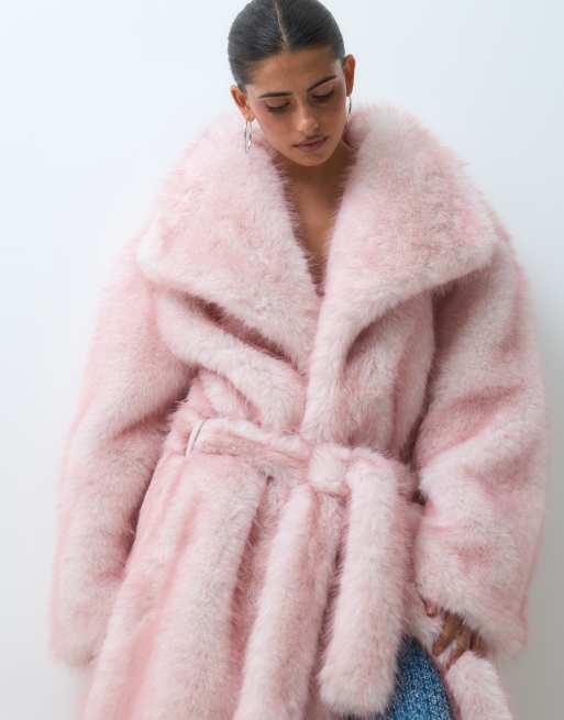 Kaiia - abrigo maxi con cuello de piel sintética y cinturón en rosa bebé, 5 de 5
