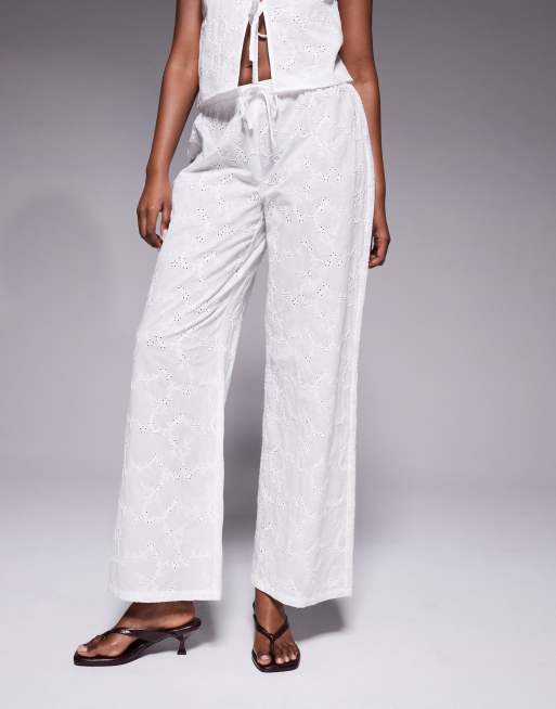 Kaiia broderie drawstring waist wide leg beach pants in white (part of a set), 4 of 5