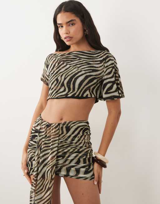 Kaiia - Brun croptop i mesh med zebraprint og tekstur samt offshoulder-design - Del af sæt - Kun hos ASOS, 3 af 4