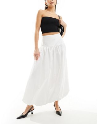 Kaiia Bubble Hem Maxi Skirt In White