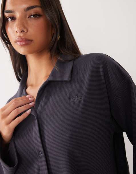 Kaiia chemise de détente oversize à manches ultra douces en rayures bleu marine et noires, ensemble coordonné - view 1