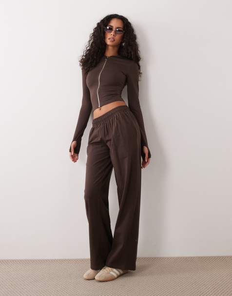 Kaiia - Co-ord set van zachte hoodie met rits en joggingbroek in chocoladebruin - view 1