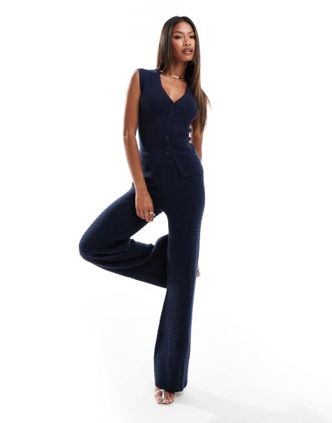 Kaiia - Coordinato in maglia sottile a trecce blu navy con gilet con bottoni e pantaloni - view 1