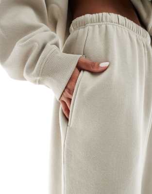 Kaiia Cotton Blend Cuffed Sweatpants In Neutral