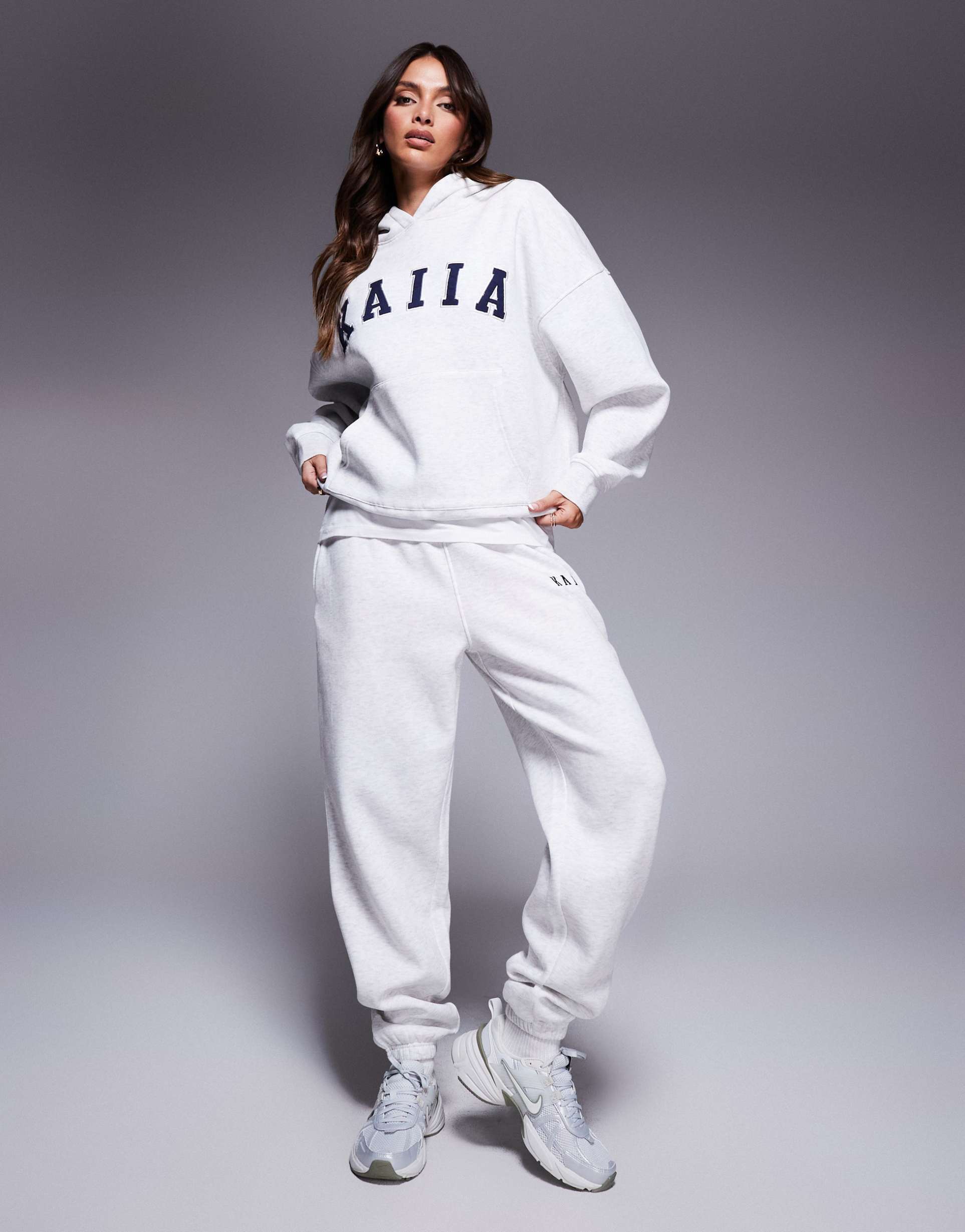 kaiia cotton blend embroidered logo cuffed sweatpants in light gray heather - part of a set