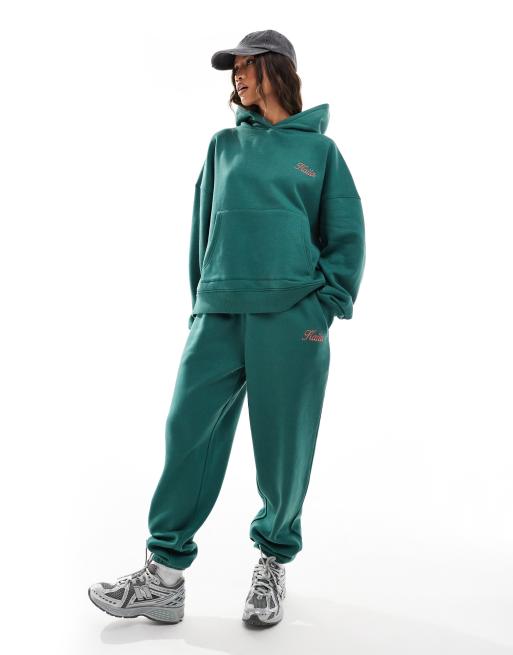 Kaiia cotton blend pink logo oversized hoodie co-ord in dark green  , 3 of 4