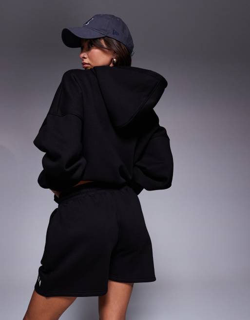 Kaiia cotton rich embroidered logo sweat shorts in black (part of a set)  , 4 of 5