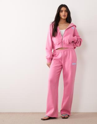 Kaiia Cotton Rich Printed Logo Wide Leg Sweatpants In Pink