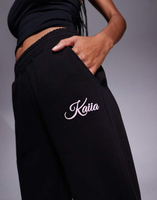 Kaiia cotton rich script logo wide leg sweatpants in black and baby pink - part of a set  , 4 of 5