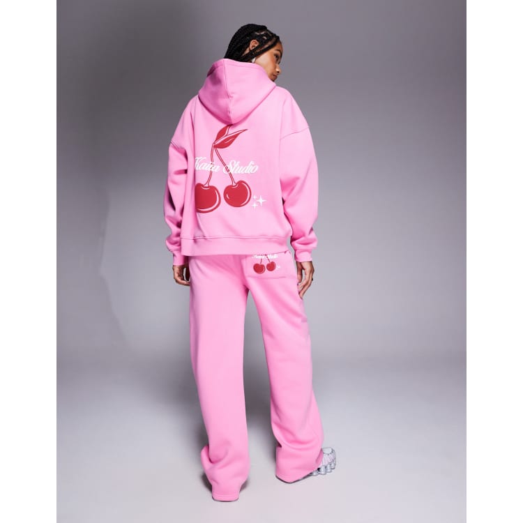 208747586-1-pink?$n_750w$&wid=