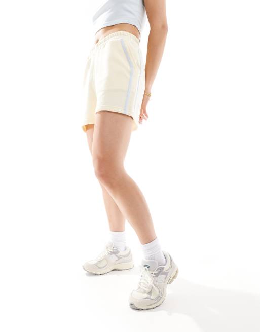 Kaiia cropped logo baby tee and sweat short co-ord in baby blue & lemon, 3 of 3