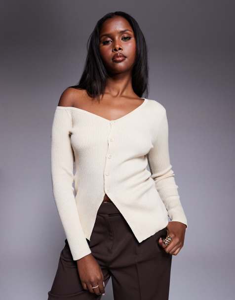 Kaiia - Cremehvid strikket offshoulder-top med lange ærmer, knapper og slids foran - Kun hos ASOS - view 1