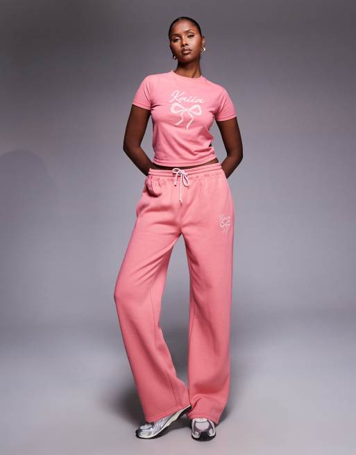 Kaiia - Crop top d'ensemble avec manches courtes, col ras de cou et logo brodé avec nœud - Corail et rose pastel, 4 de 4
