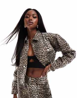 denim boxy cropped jacket in leopard -set-Multi