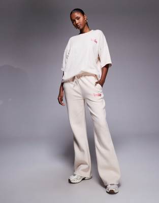 Kaiia Embroidered Logo Detail Wide Leg Sweatpants In White