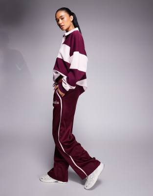 Kaiia Embroidered Logo Striped Wide Leg Sweatpants In Brown