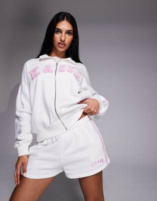 Kaiia embroidered logo sweat shorts in white and pink - part of a set white and pink 6790₽