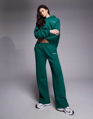 Kaiia Embroidered Logo Wide Leg Sweatpants In Green