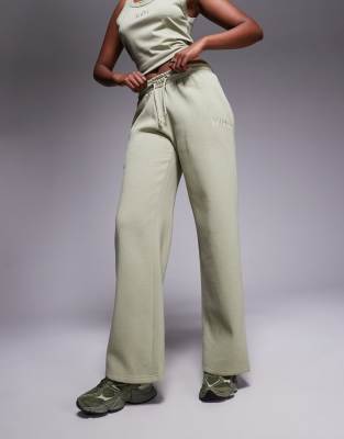 Kaiia Embroidered Logo Wide Leg Sweatpants In Multi