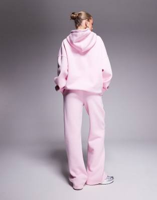 Kaiia Embroidered Script Logo Sweatpants In Pink