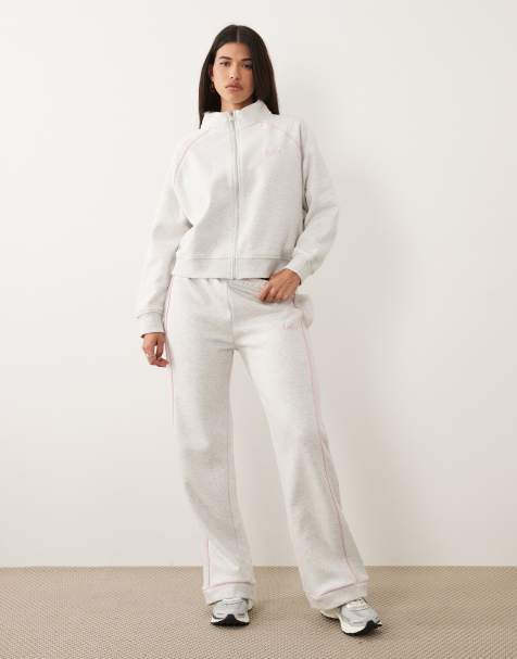 Kaiia - Ensemble avec pantalon de jogging ample et veste molletonnée courte zippée à broderie logo - Gris chiné - view 1