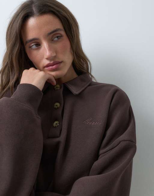 Kaiia - Ensemble en coton majoritaire avec sweat à logo et col boutonné et pantalon de jogging, 3 de 3