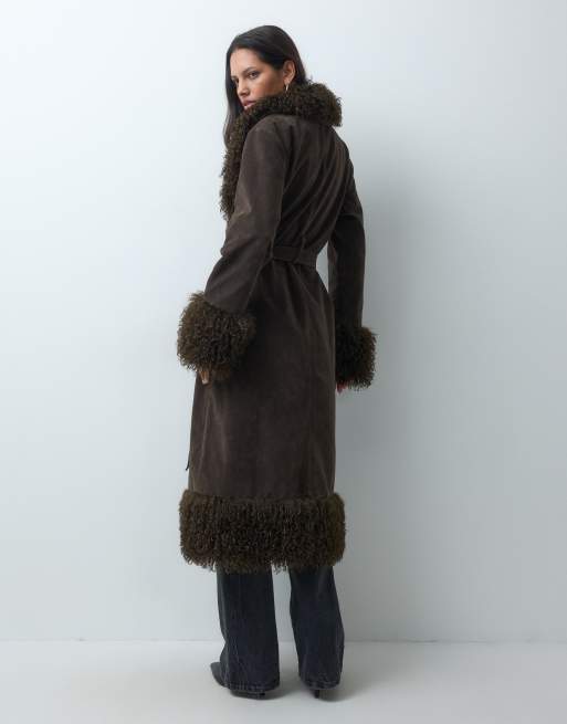 Kaiia exclusieve maxi jas met faux-fur afwerking in chocoladebruin, 4 van 5