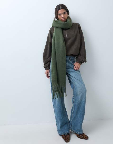 Kaiia exclusieve superzachte oversized sjaal met franjes in olijfgroen - view 1