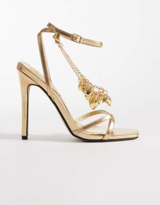 Kaiia Exclusive 00s Strappy Heart Chain Detail Heeled Sandals In Gold