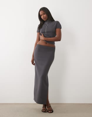 Kaiia Exclusive 90s Fine Knit Side Slit Midaxi Skirt In Gray