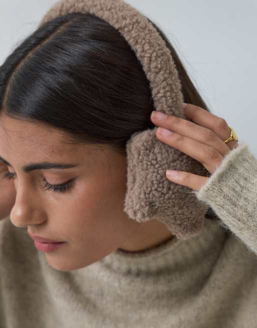 Kaiia exclusive borg star ear muffs in brown, 2 of 3