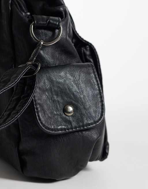 Kaiia – Exclusive – Cargo-Handtasche aus schwarzem Kunstleder mit silberfarbenem Metalldetail, 3 von 4