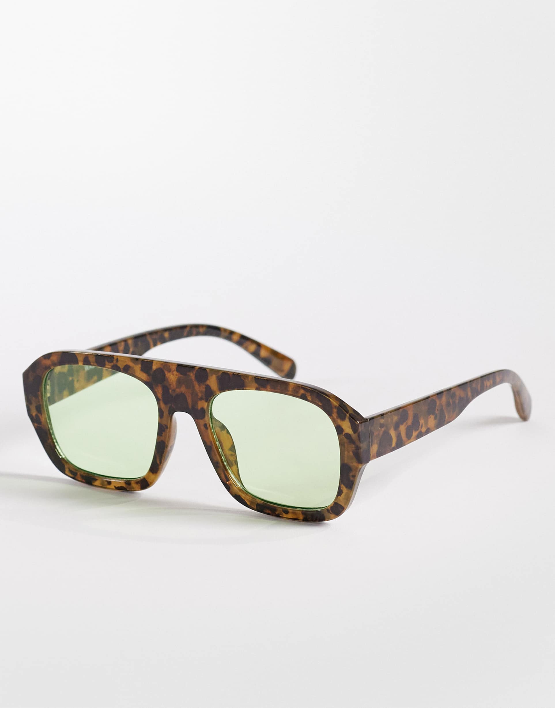 kaiia exclusive chunky aviator sunglasses with green lenses in light tort