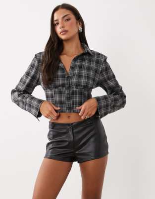 Kaiia Exclusive Corset Detail Cinched Cropped Shirt In Gray