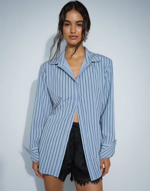 Kaiia exclusive cotton blend shoulder pad bow tie back detail wide cuff shirt in blue stripe, 2 of 4