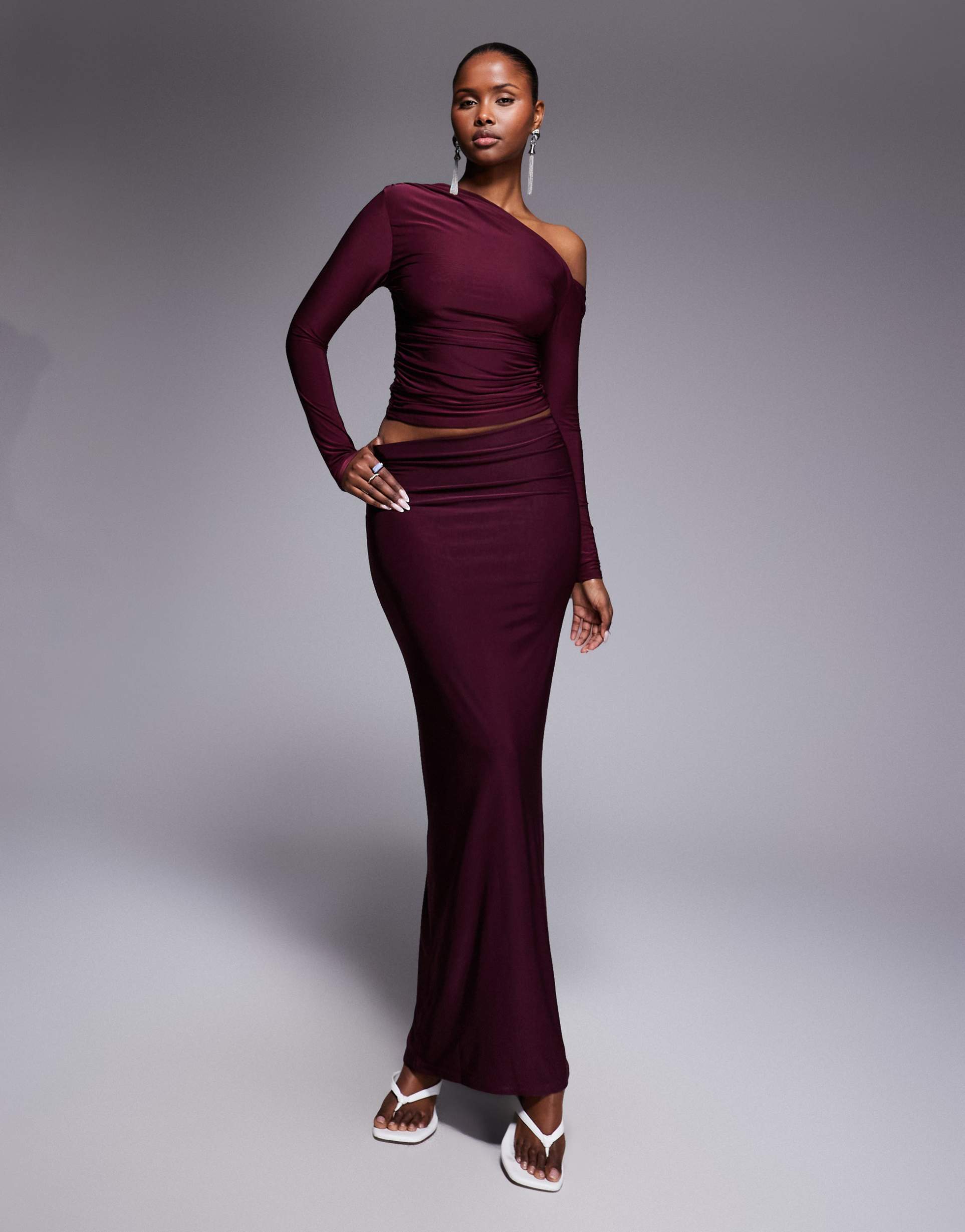 kaiia exclusive double layered slinky column maxi skirt in dark cherry - part of a set